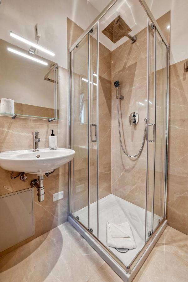 3 Rooms 3 Bathrooms - Lovely Apartment Close The Vatican روما المظهر الخارجي الصورة